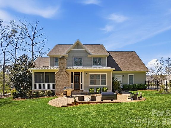 2nd image of 258 Quiet Waters Rd