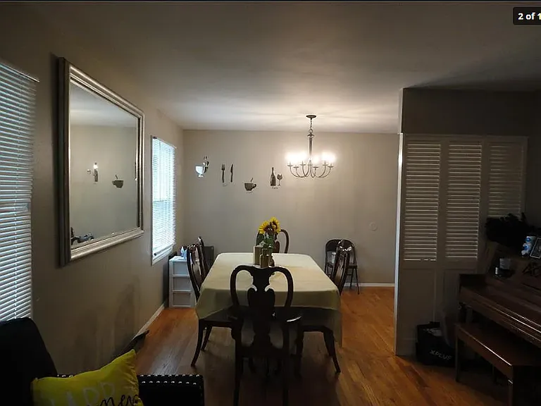 2240 Windsor Dr — Photo 8