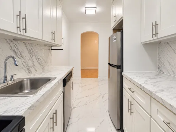 8100 Bay Parkway #513, photo 2