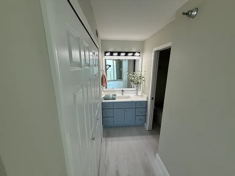 2530 Gary Cir #1802 — Photo 3