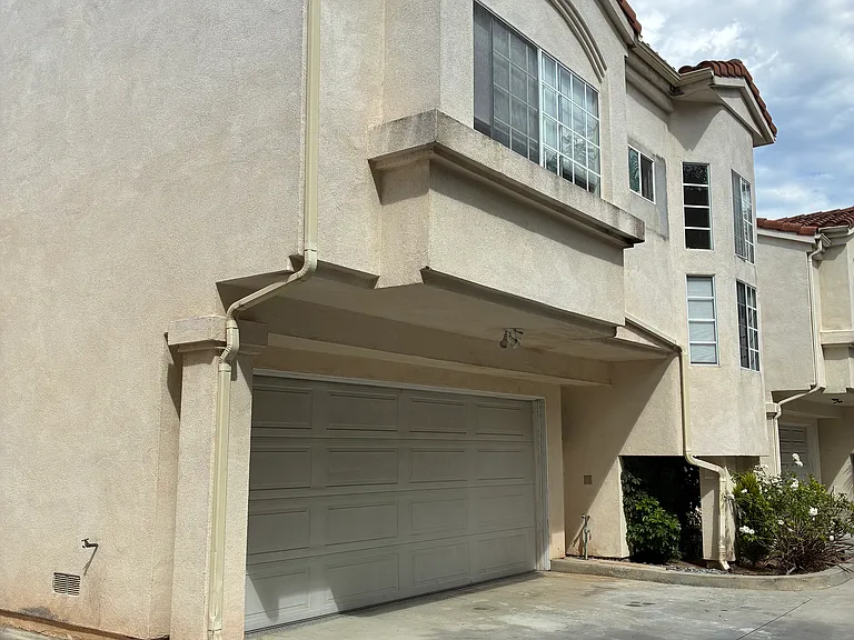 2176 Pacific Ave #B — Photo 1
