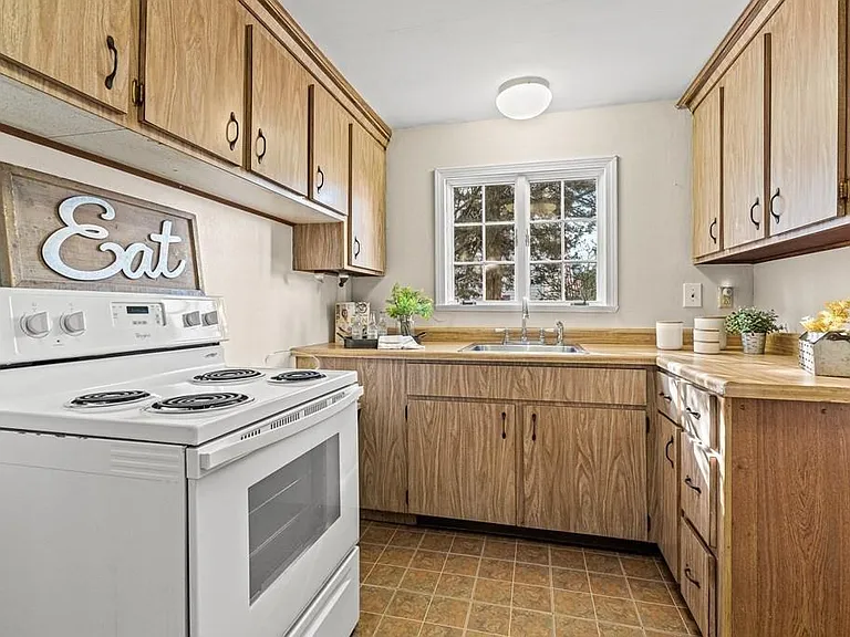 Kitchen staged