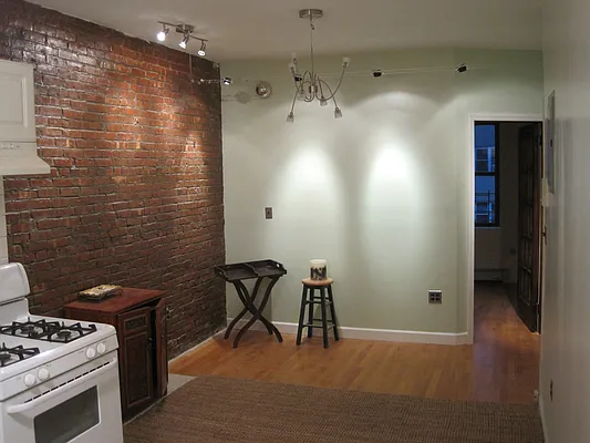 Rented by Wyckoff Heights Realty Inc. | media 35