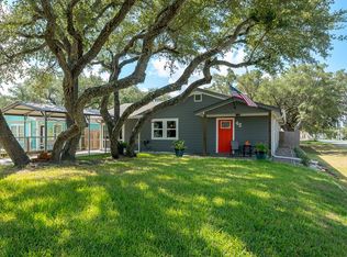 45 Sandra Dr, Rockport, TX 78382