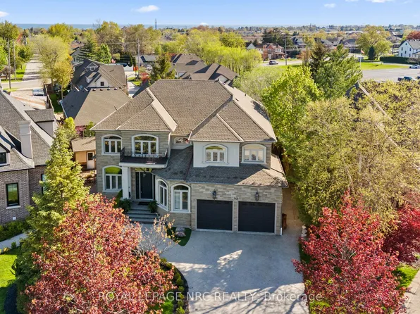 63 Terrace Dr, Grimsby, ON L3M 1B6