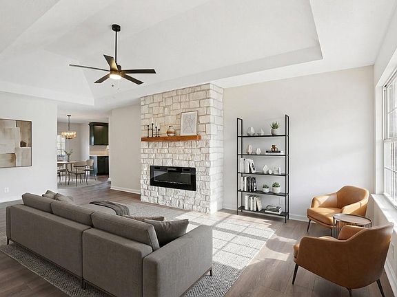 2nd image of 1147 Fitzpatrick Rd