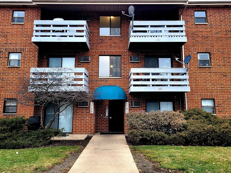 1st image of 1209 N Winslowe Dr Unit 303