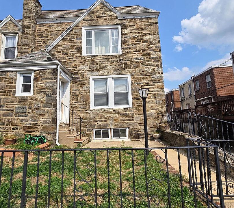 1st image of 2211 Melvin St