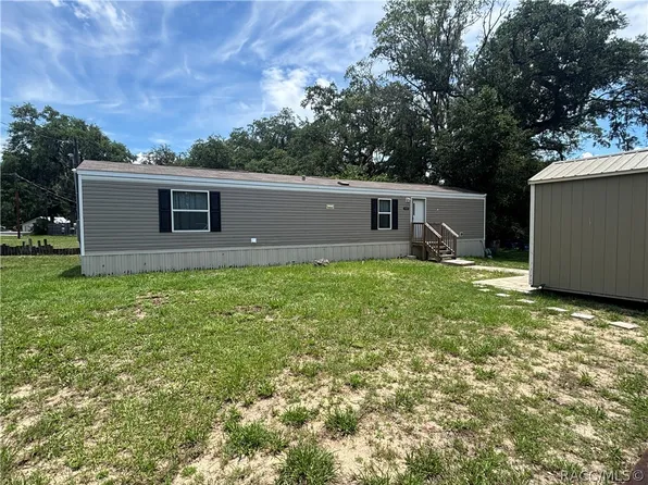 5185 S Alligator Pl, Floral City, FL 34436