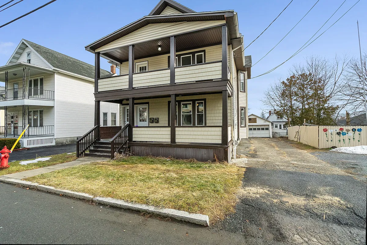 Building Photo - 16 Berkley Ave #2