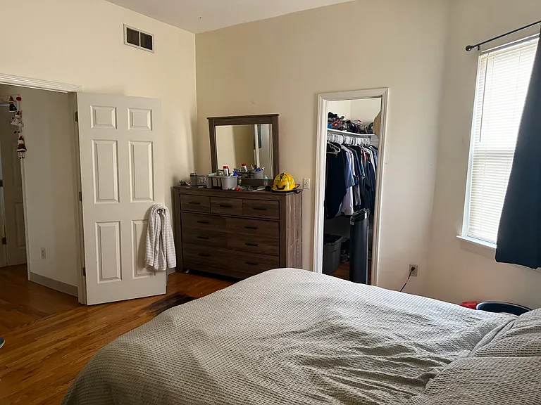19 W 14th St #1 — Photo 7