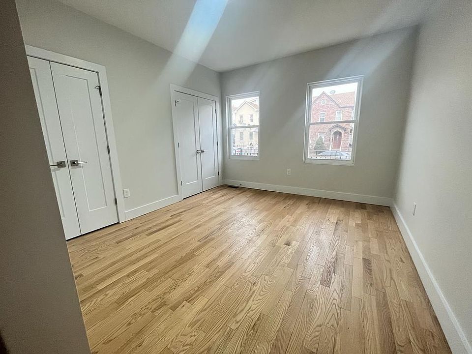 2nd image of 224 Fulton St #1B