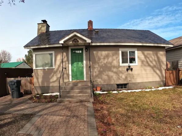 808 W Clay Ave, Chewelah, WA 99109