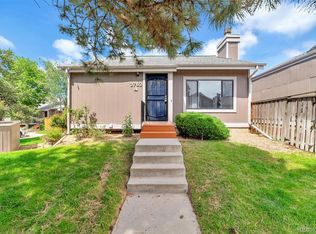 3762 S Genoa Cir UNIT A, Aurora, CO 80013