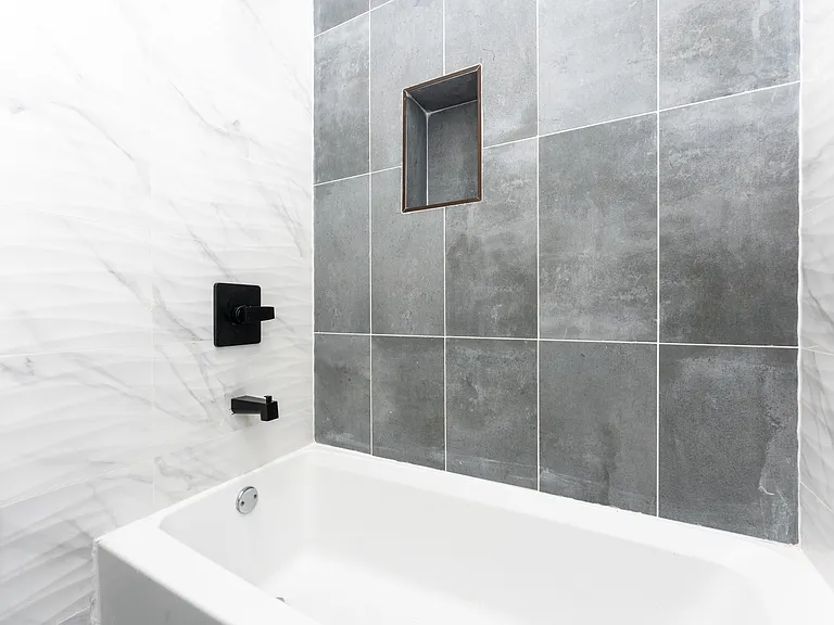 236 Montrose Ave #2A — Photo 10