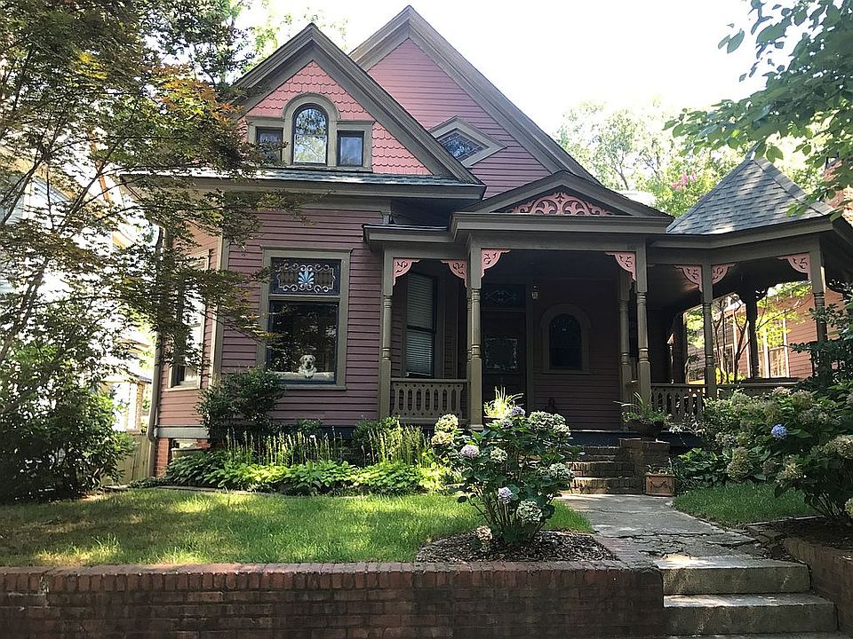 1st image of 846 Ashland Ave NE