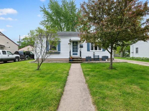 1110 Thrush St, Green Bay, WI 54303