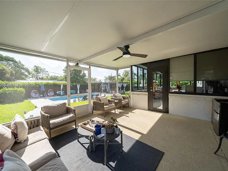 17901 SW 92nd Ct — Photo 31