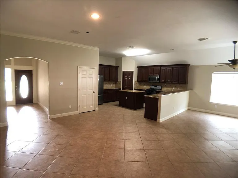 6510 Ashland Terrace Ln — Photo 4