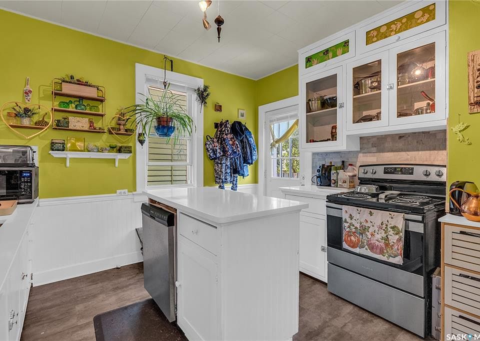 1st image of 2152 Rae STREET