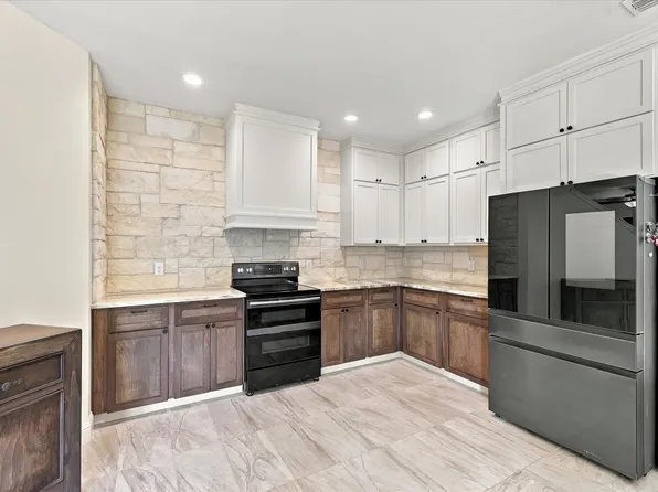 3109 Spotted Fawn Dr, Fort Worth, TX 76108
