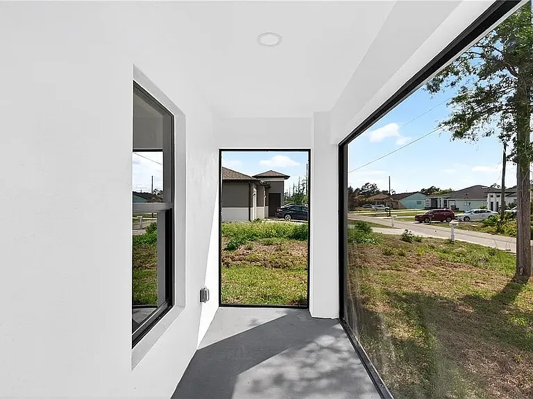 2413 Ansel Ave S — Photo 4