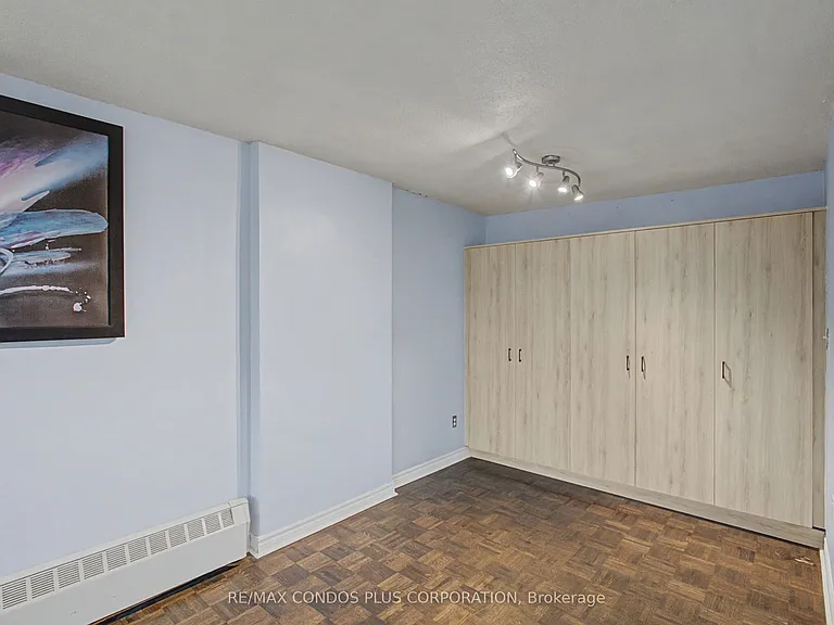 5949 Yonge St #208 — Photo 18