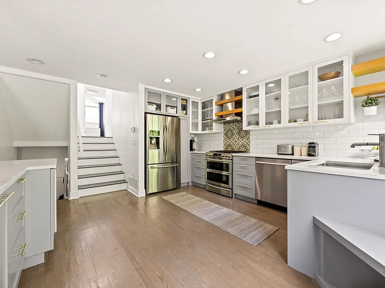 2990 Panorama Dr — Photo 4