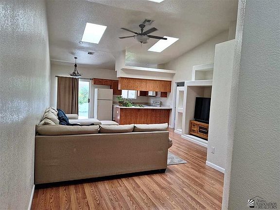 2nd image of 10725 E 35th St