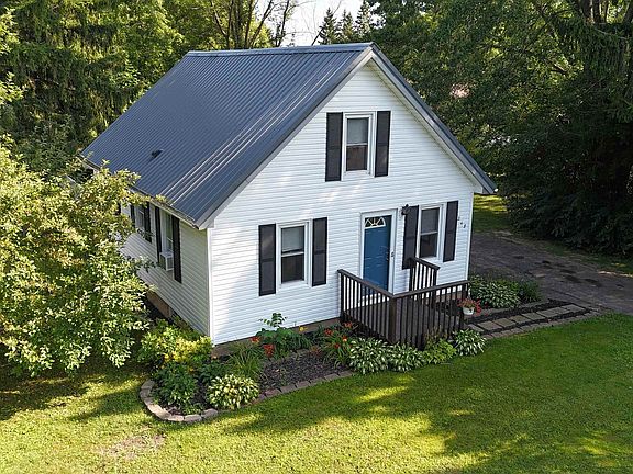 2nd image of 248 Golf Dr
