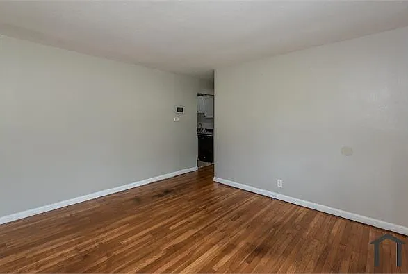 4 bed, 1000 sqft, $1,499 — Photo 4