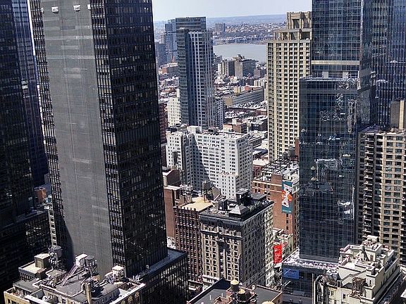 5th image of 150-156 W 56th St APT 4411