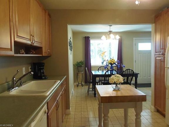 4th image of 1177 E 346th St