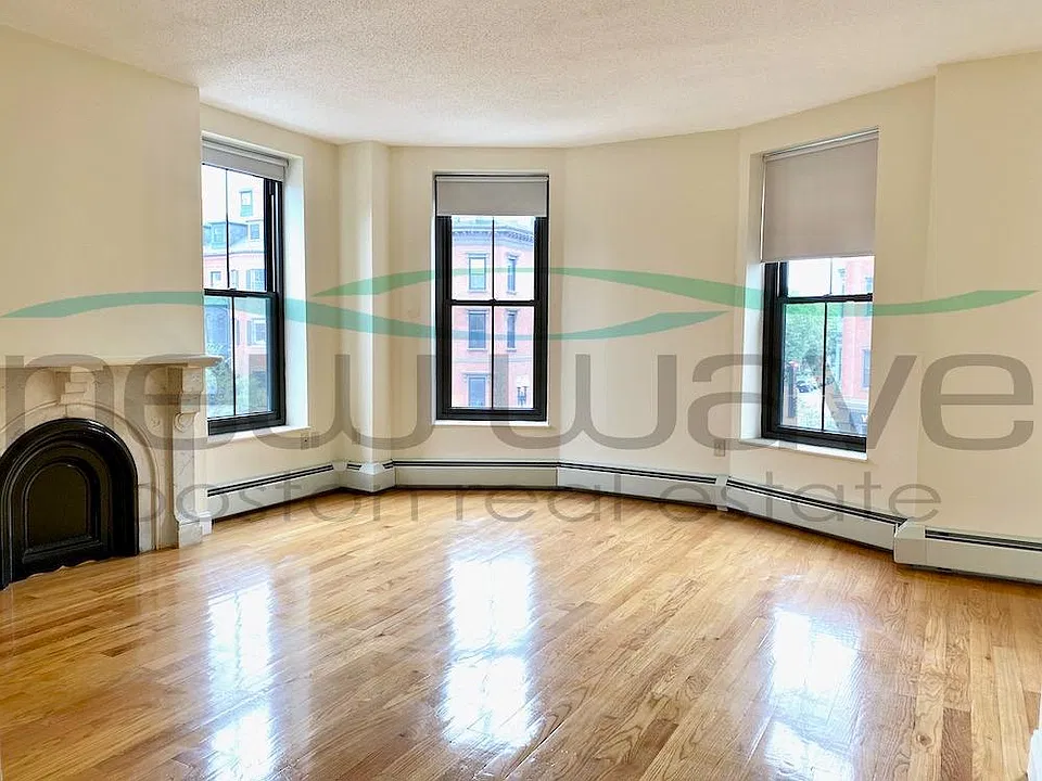 586 Massachusetts Ave #3