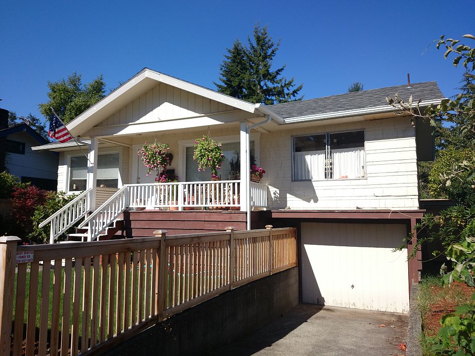 2nd image of 2715 39th Ave SW