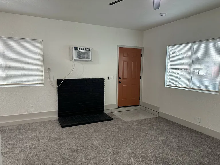 289 Holly St #2 — Photo 3