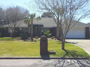 2864 Winners Circle Dr, Navarre, FL 32566
