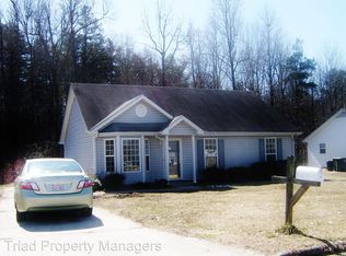 805 Valley Oak Dr, Greensboro, NC 27406