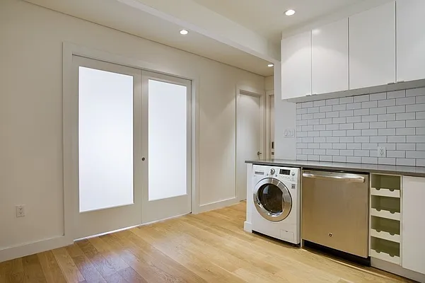 Rented by REAL New York | media 2