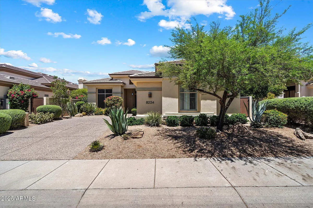 Building Photo - 8224 E Angel Spirit Dr