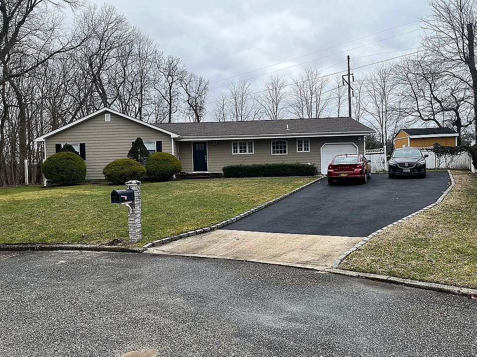 1st image of 4 Carol Ct