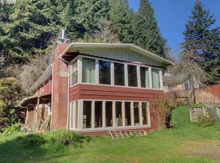 93505 Promise Rd, Coos Bay, OR 97420