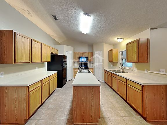 3rd image of 963 Salerno Ct