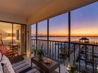 2711 1st St APT 402, Fort Myers, FL 33916