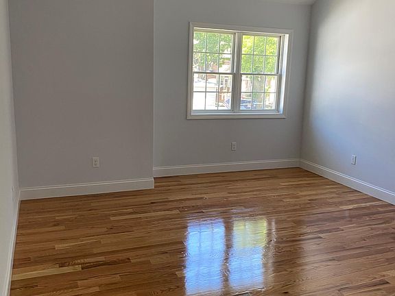4th image of 3273 Spencer Dr Floor 2