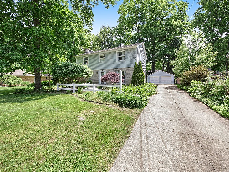 1st image of 127 Shadywood Ln