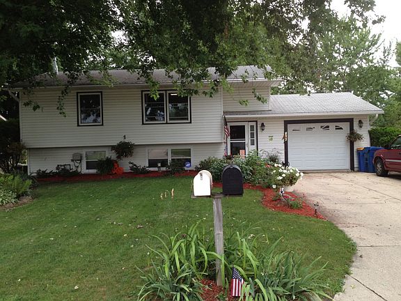 2nd image of 1756 Hemlock Ave