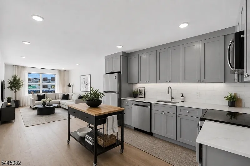 1 bed, 1.0 bath, 630 sqft, $1,825 — Photo 4