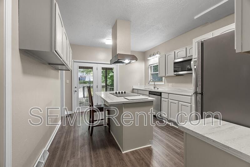 1st image of 45 N Hanover St