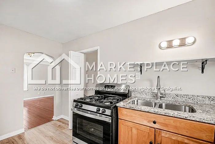 8212 Timken Ave — Photo 6